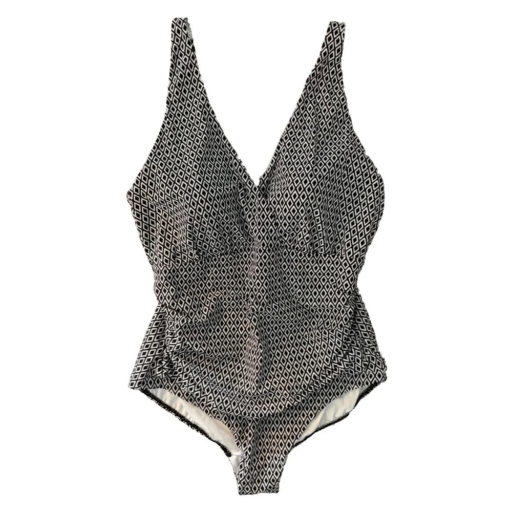 LANDS END Womens SWIMSUIT Black White Padded Bra Adjustable Strap Size 18W